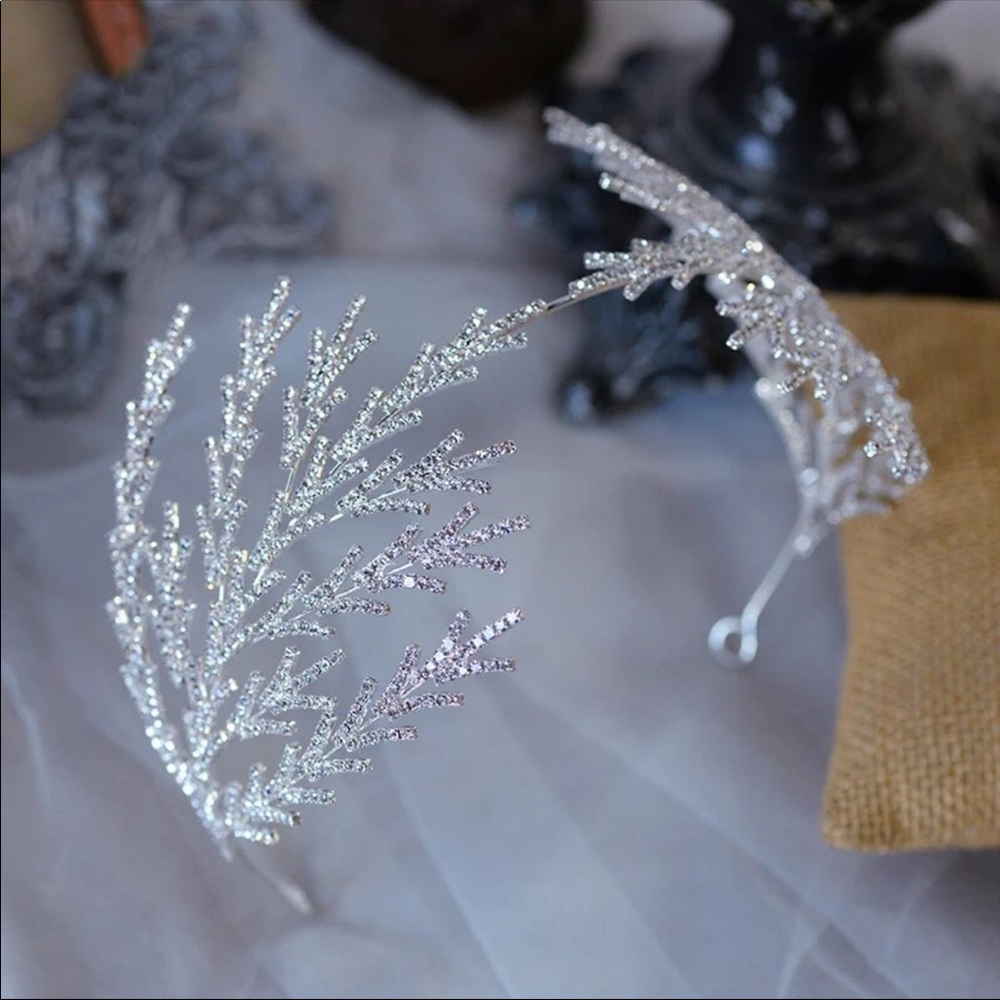 New! Luxury Crystal Headpiece